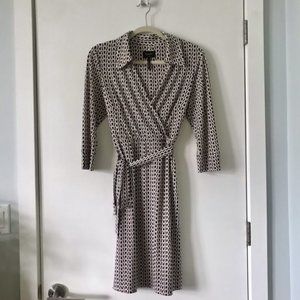 Laundry by Shelli Segal faux wrap knee-length dress